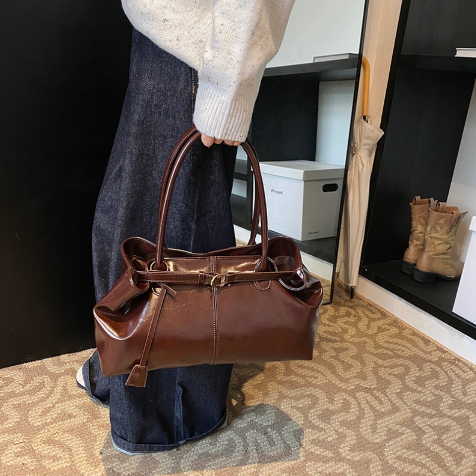 الشتاء النفط بولي Leather الجل - مراجعة Leather Work Bag Women وسعره