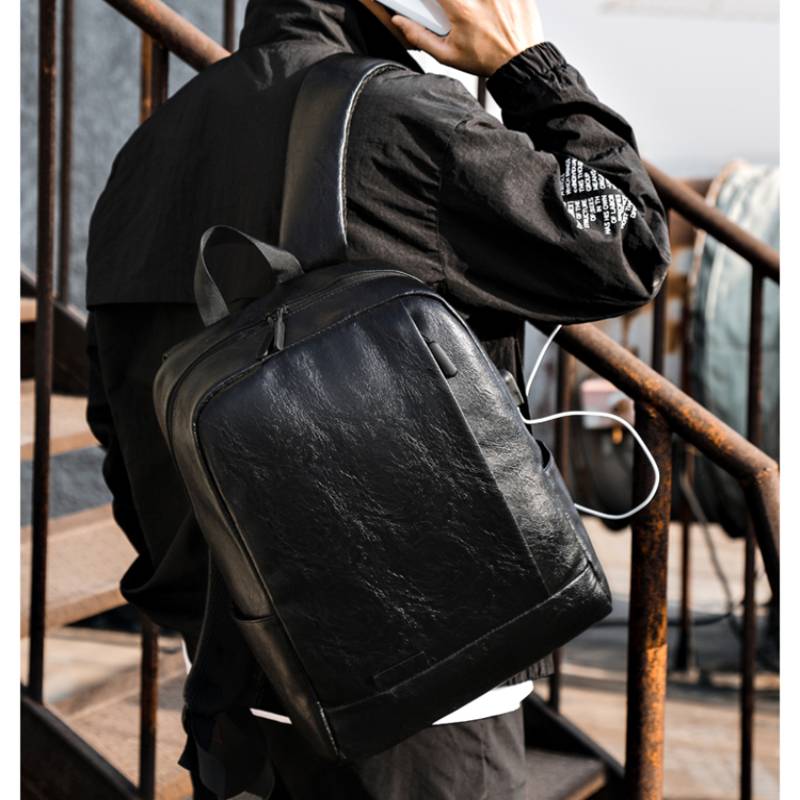 حقيبة ظهر عصرية للرجال من جلد  - مراجعة Leather Work Laptop Bag وسعره